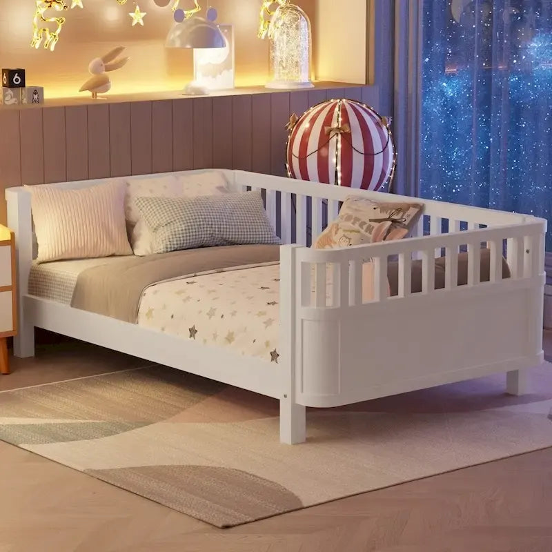 Lit enfant bas avec barrières de sécurité