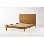 Lit plateforme en bois d'acacia King Size avec pieds évasés