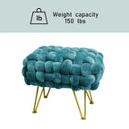 Tête de lit capitonnée ailée avec détails touffetés
