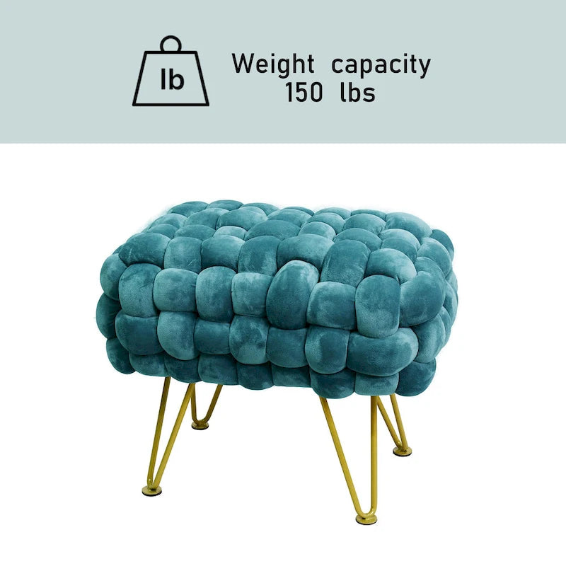 Tête de lit capitonnée ailée avec détails touffetés
