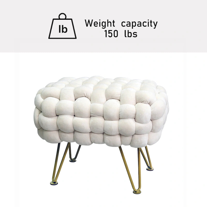 Tête de lit capitonnée ailée avec détails touffetés