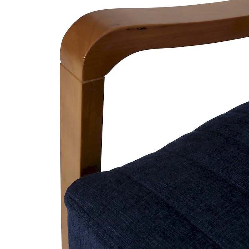 Fauteuil inclinable à dossier poussé avec coutures horizontales et cadre en bois d'hévéa