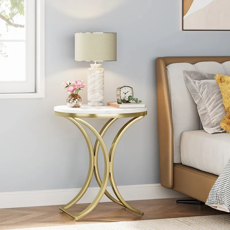 Table d'appoint ronde avec plateau aspect marbre et structure en métal