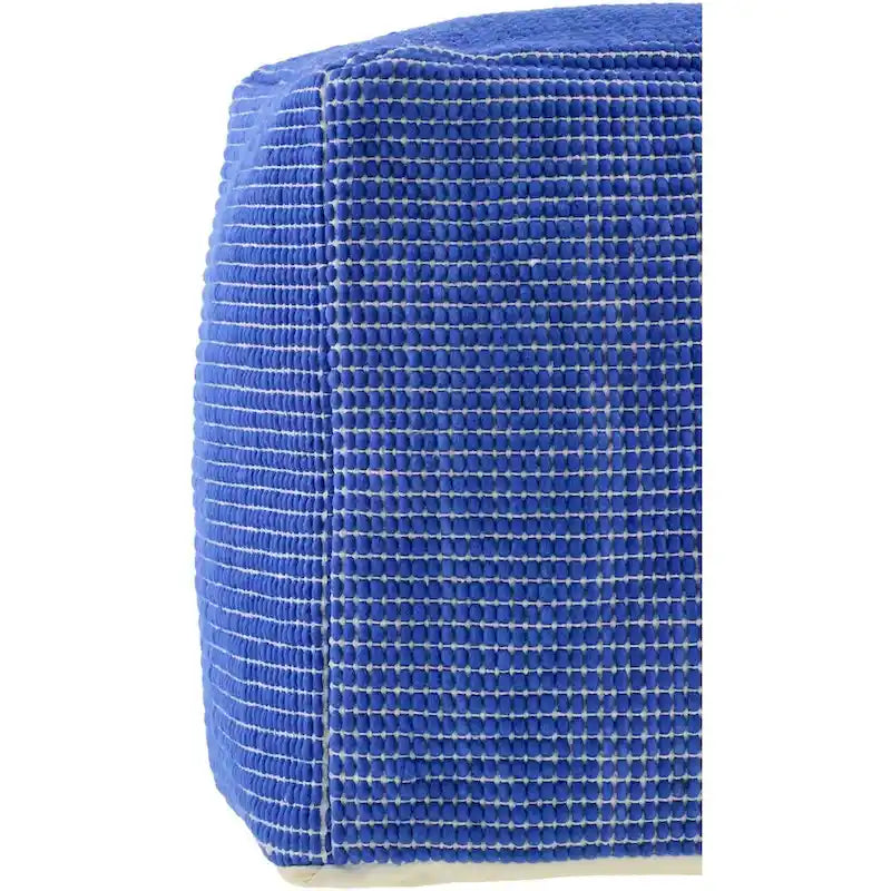 Pouf tressé à grosses mailles